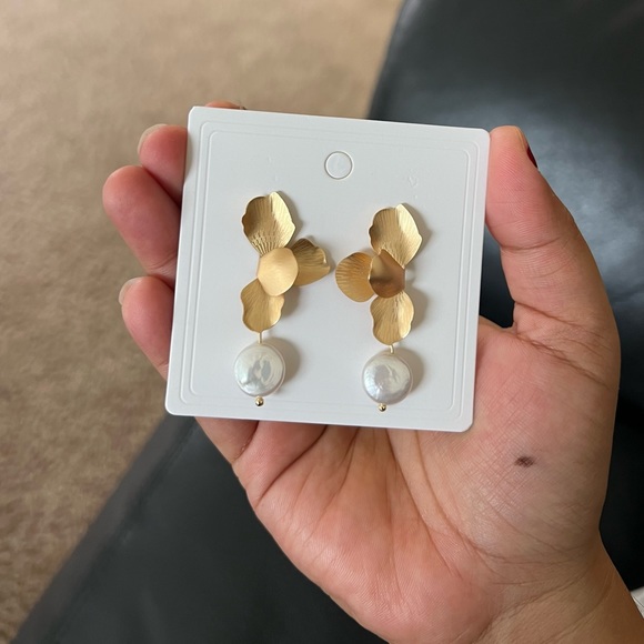 Beautiful gold earrings with Pearl - Picture 2 of 2